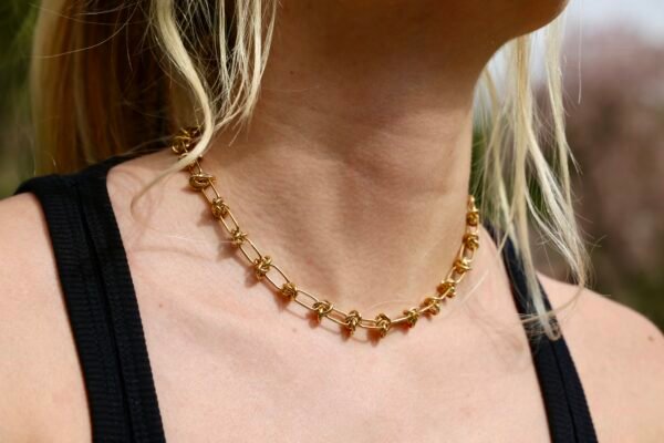 Collar Knot Acero Baño Oro